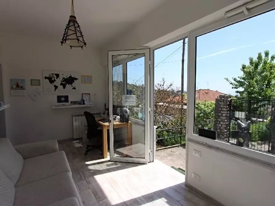 Immagine 7 di Appartamento in vendita  a La Spezia