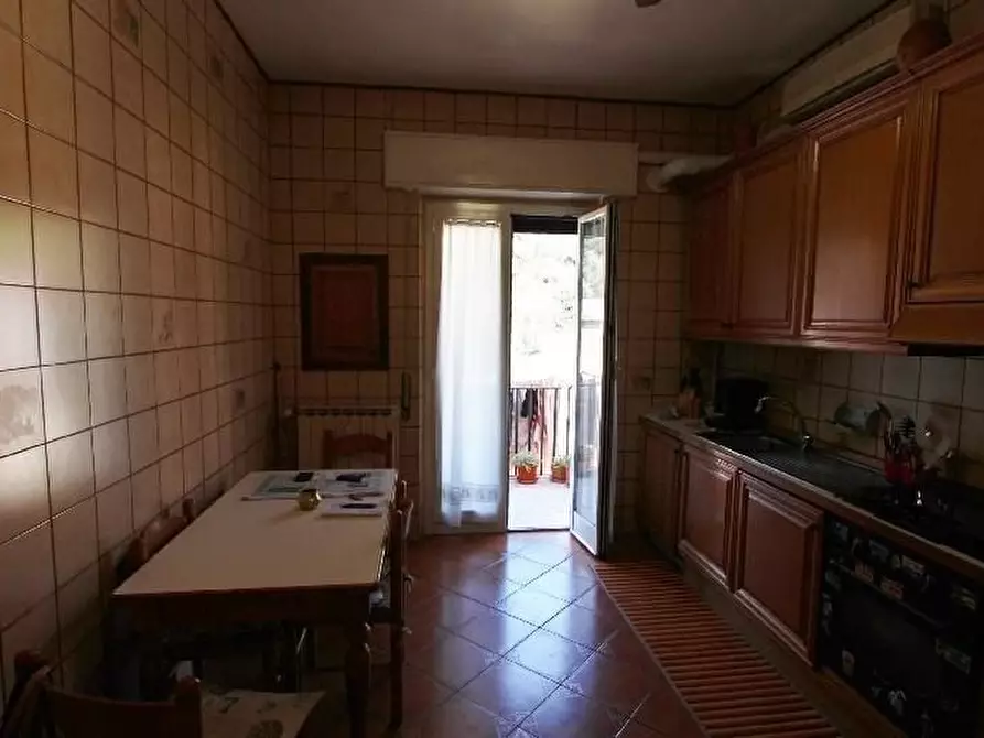 Immagine 4 di Appartamento in vendita  a La Spezia