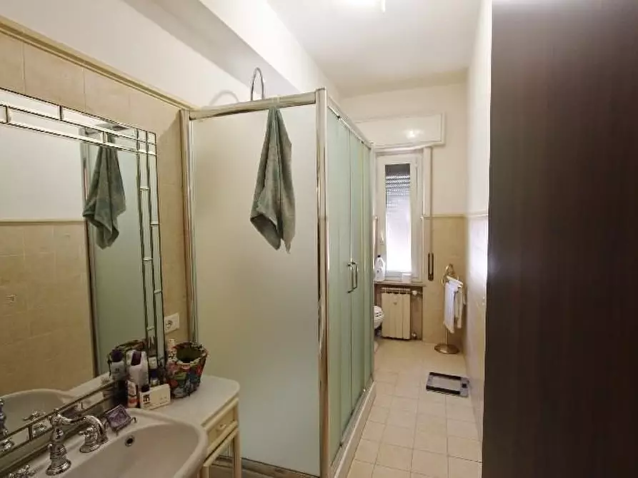 Immagine 13 di Appartamento in vendita  a La Spezia