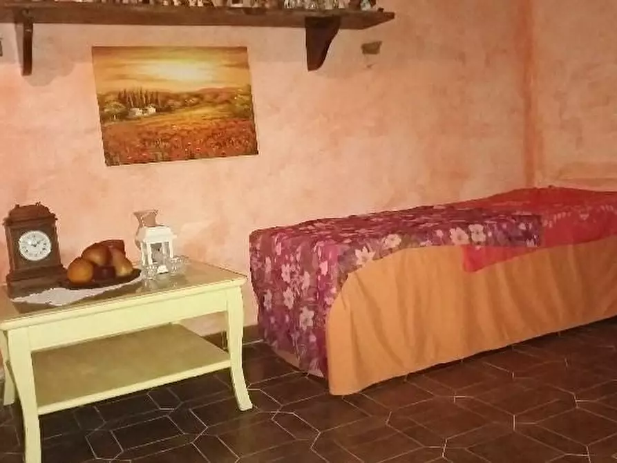 Immagine 5 di Casa indipendente in vendita  a La Spezia