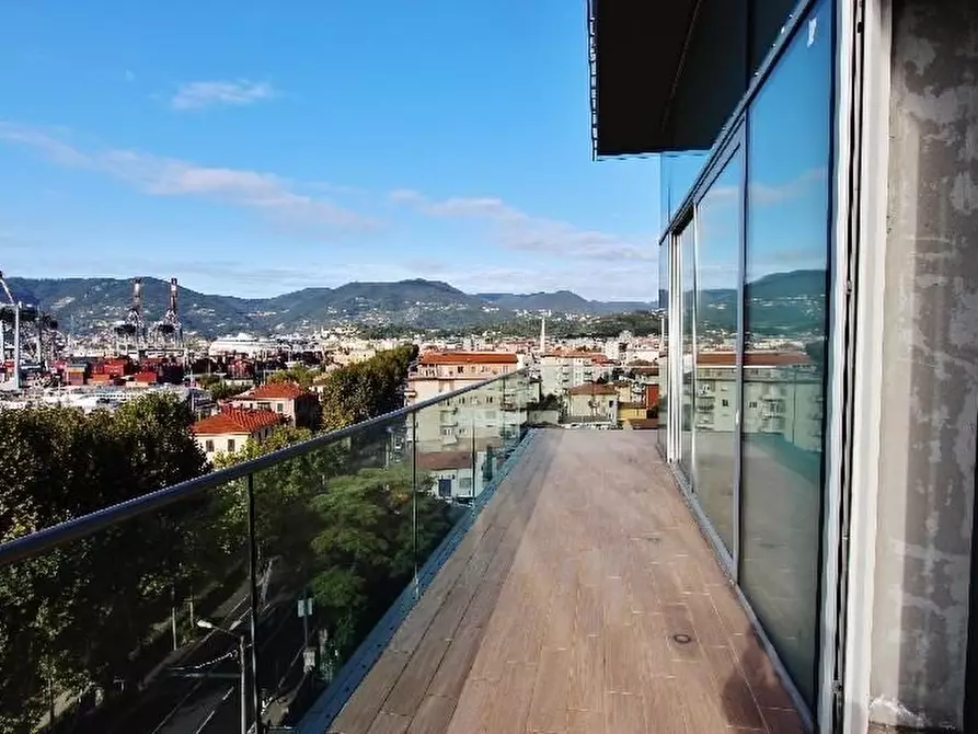 Immagine 21 di Appartamento in vendita  a La Spezia