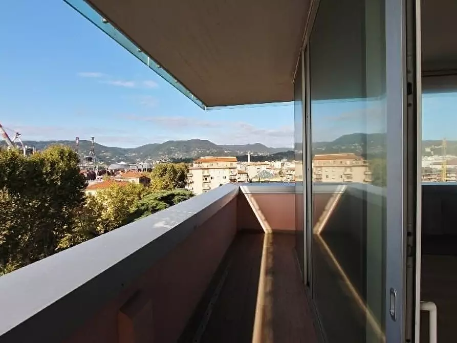 Immagine 15 di Appartamento in vendita  a La Spezia