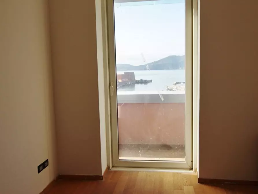 Immagine 8 di Appartamento in vendita  a La Spezia