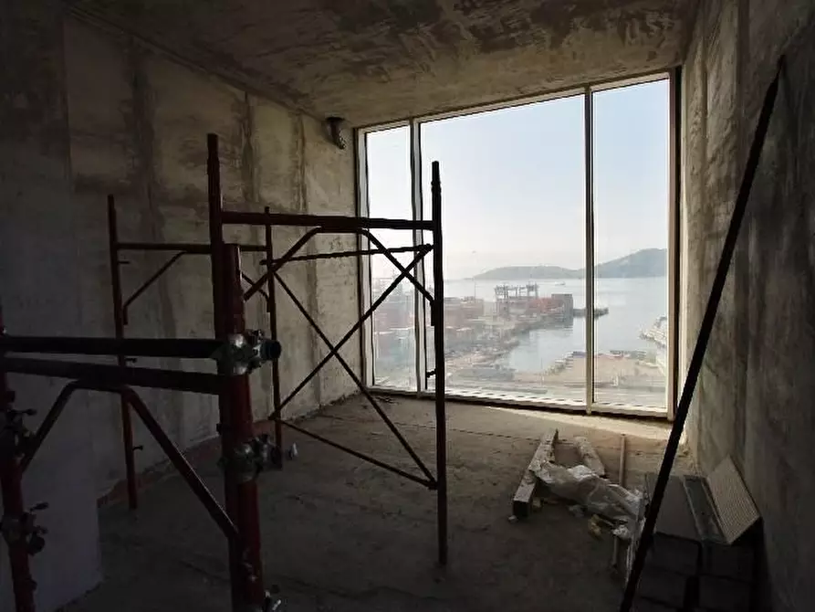 Immagine 6 di Appartamento in vendita  a La Spezia