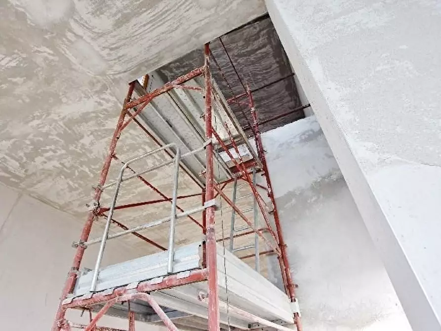 Immagine 21 di Appartamento in vendita  a La Spezia