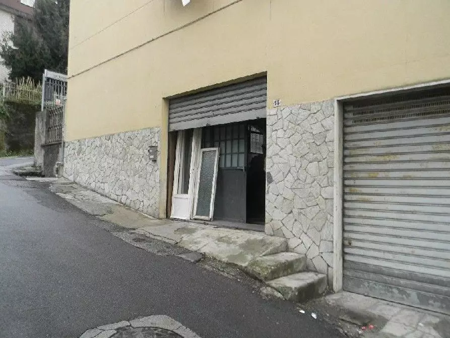 Immagine 9 di Locale commerciale in vendita  a La Spezia