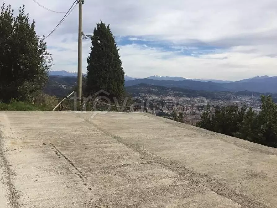 Immagine 12 di Casa indipendente in vendita  a La Spezia