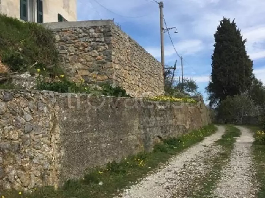 Immagine 33 di Casa indipendente in vendita  a La Spezia