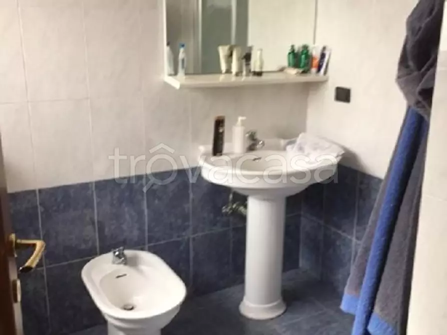 Immagine 11 di Casa indipendente in vendita  a La Spezia