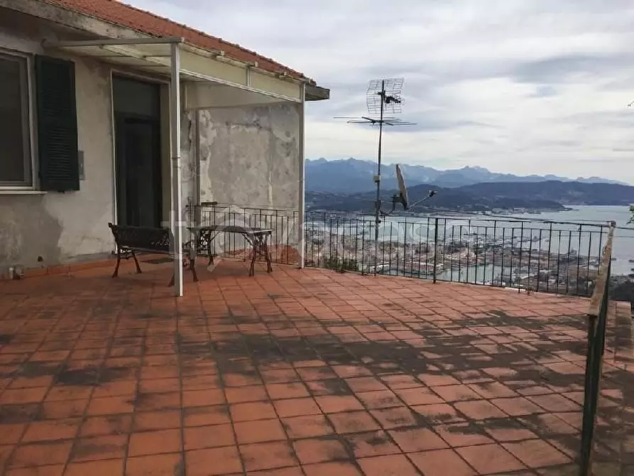 Immagine 29 di Casa indipendente in vendita  a La Spezia