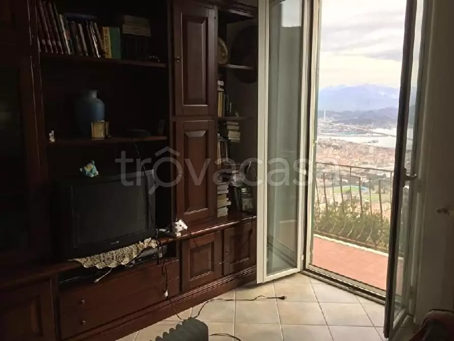 Immagine 25 di Casa indipendente in vendita  a La Spezia
