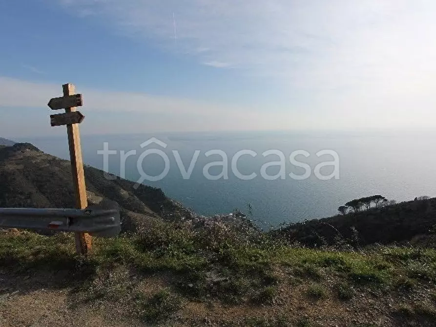 Immagine 3 di Rustico / casale in vendita  a Vernazza