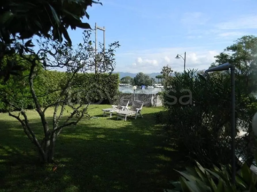 Immagine 31 di Casa bifamiliare in vendita  a Ameglia