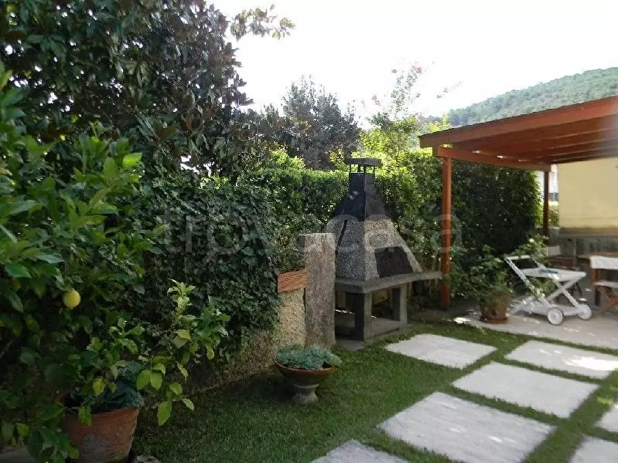 Immagine 26 di Casa bifamiliare in vendita  a Ameglia