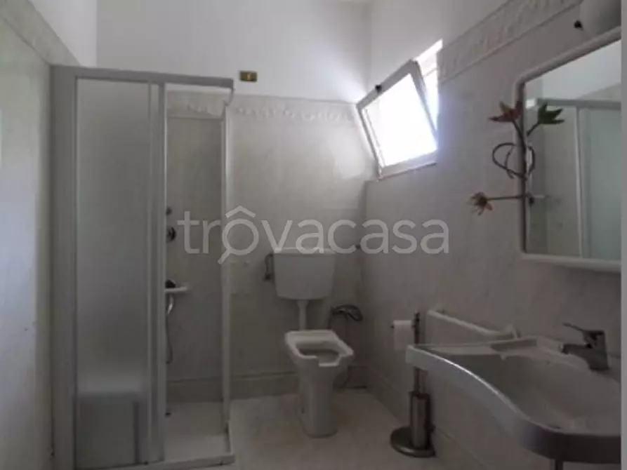 Immagine 11 di Appartamento in vendita  a Lerici