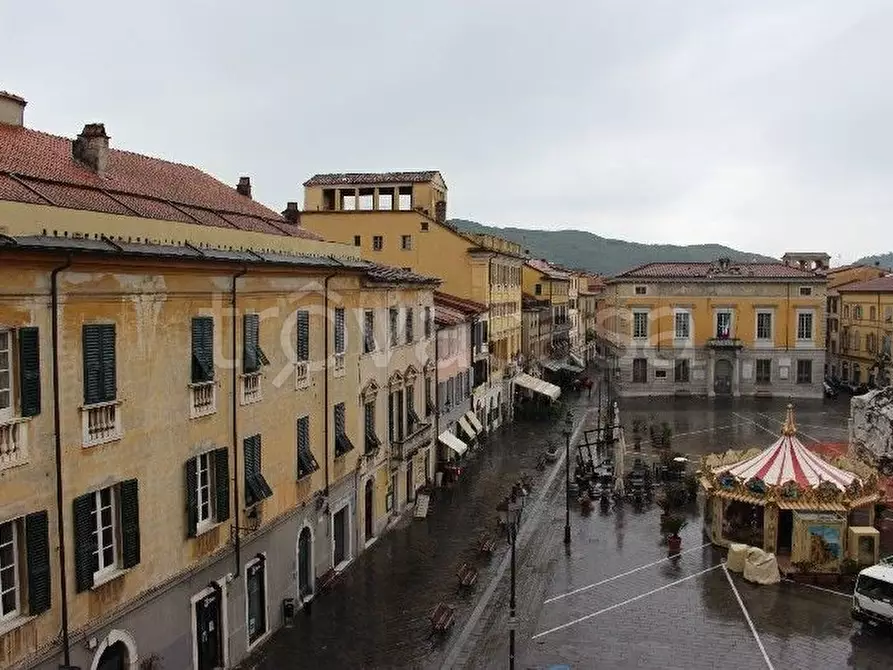 Immagine 1 di Mansarda in vendita  a Sarzana