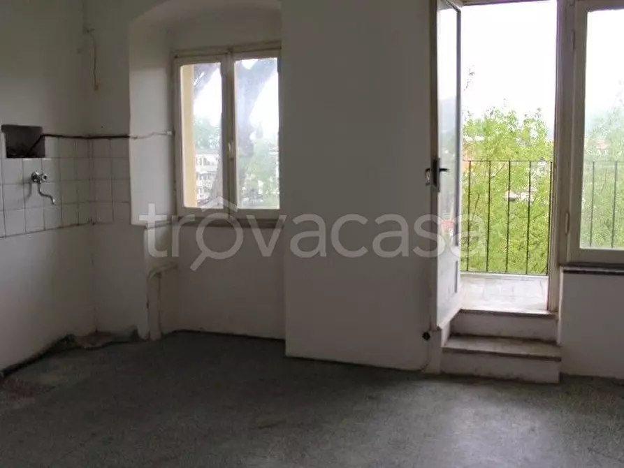 Immagine 3 di Mansarda in vendita  a Sarzana