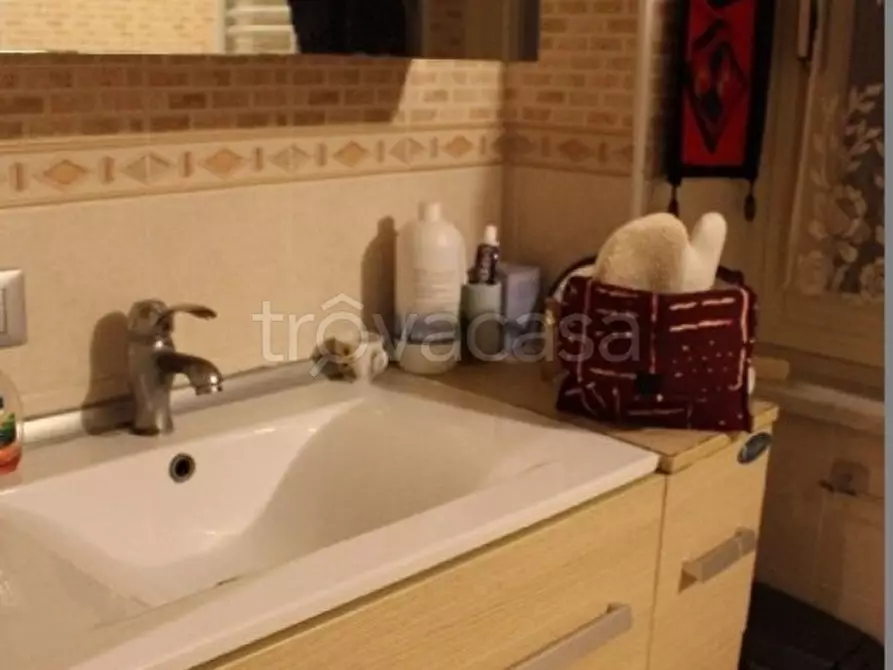 Immagine 6 di Appartamento in vendita  a La Spezia