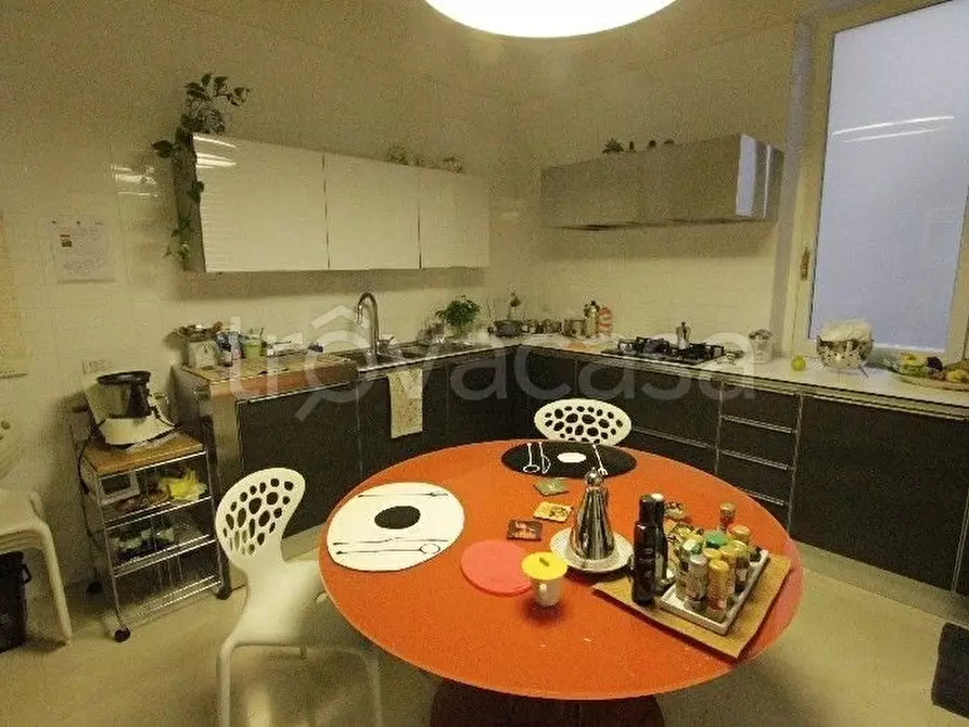 Immagine 2 di Appartamento in vendita  a La Spezia