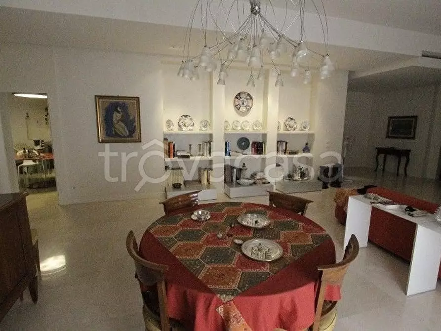 Immagine 12 di Appartamento in vendita  a La Spezia