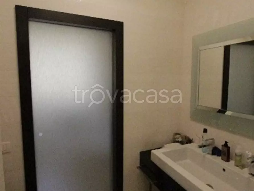 Immagine 17 di Appartamento in vendita  a La Spezia