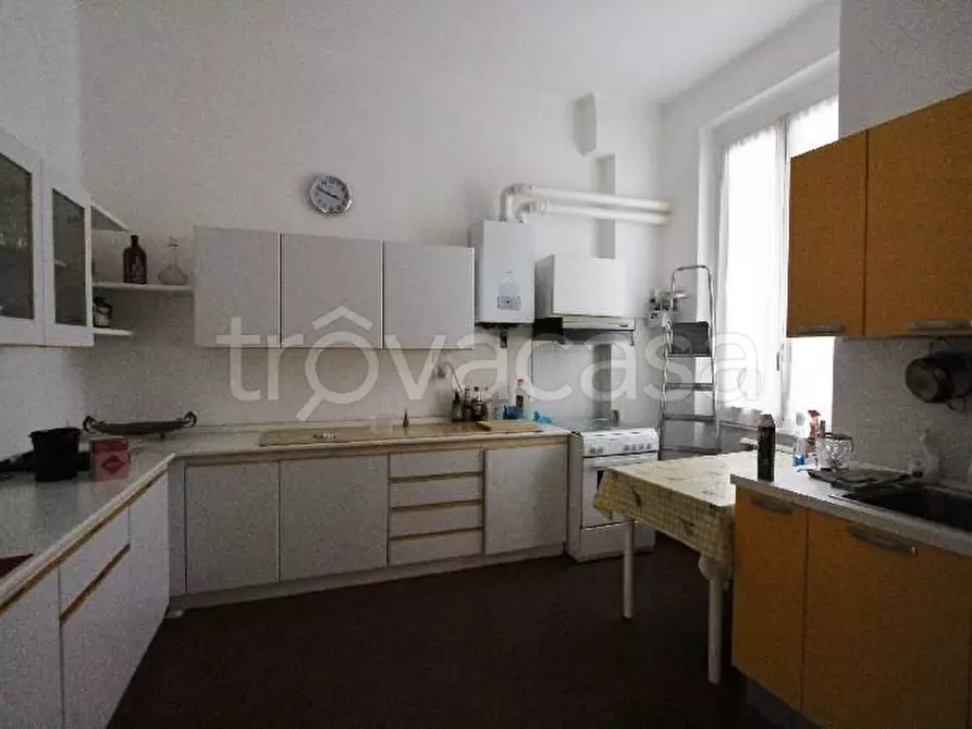 Immagine 6 di Appartamento in vendita  a La Spezia