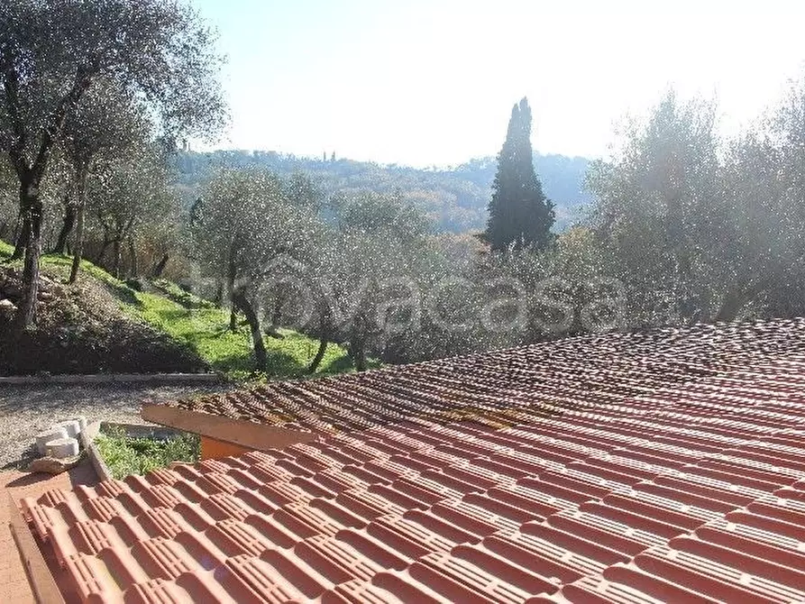 Immagine 12 di Casa semindipendente in vendita  a Sarzana