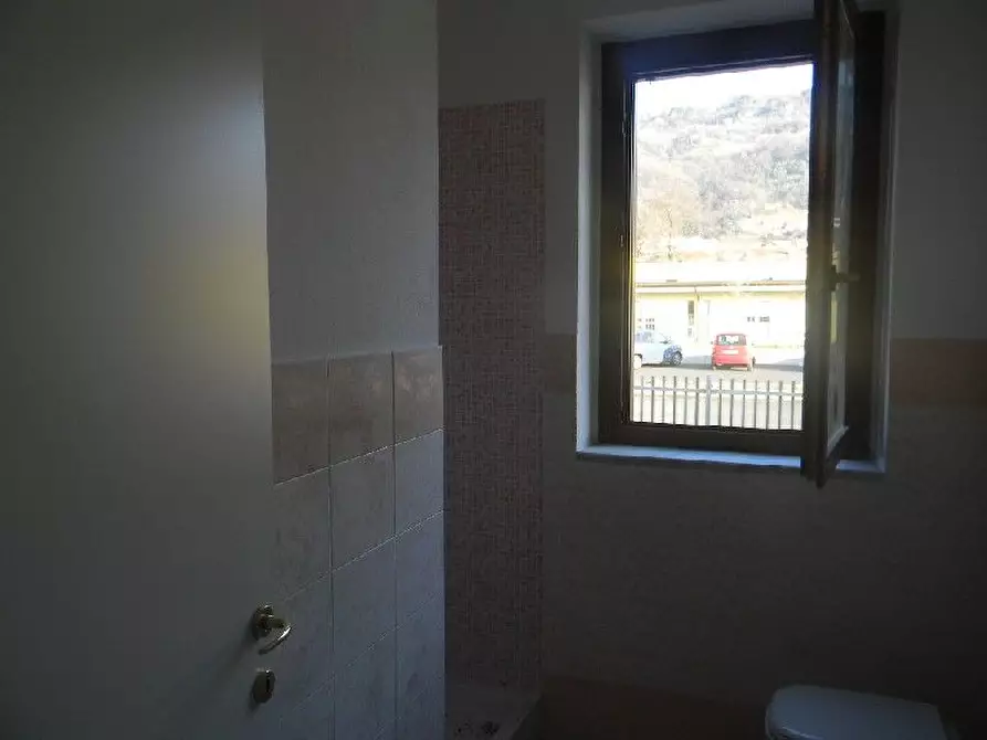 Immagine 2 di Appartamento in vendita  a Aulla