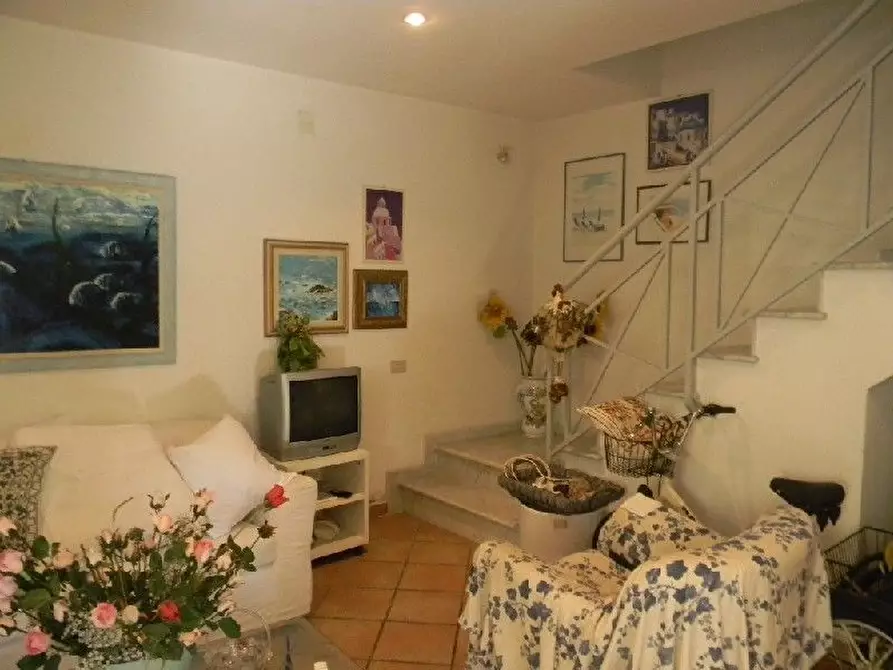 Immagine 18 di Villa in vendita  a Forte Dei Marmi