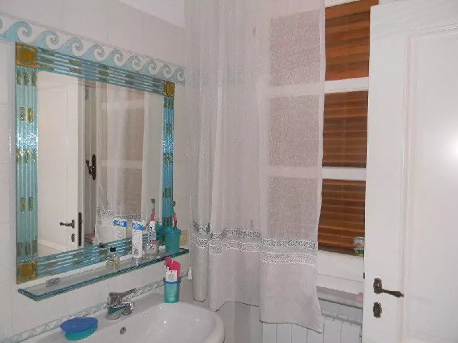 Immagine 5 di Villa in vendita  a Forte Dei Marmi