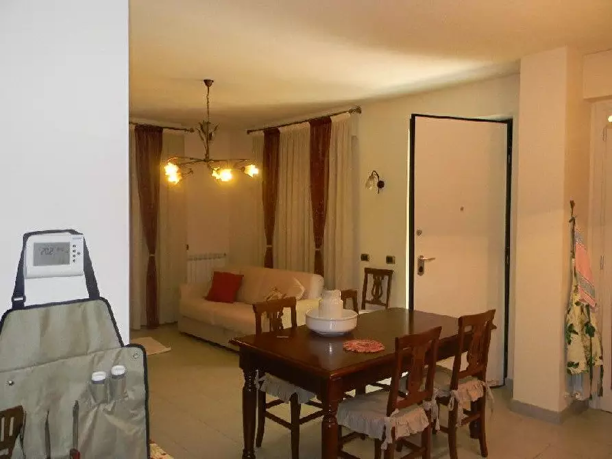 Immagine 3 di Casa semindipendente in vendita  a Camaiore