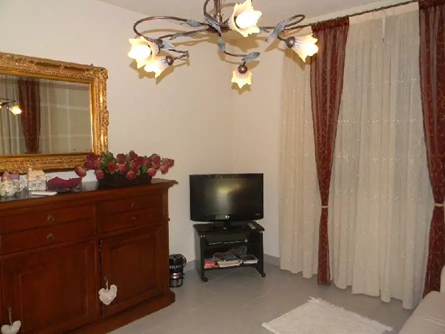 Immagine 18 di Casa semindipendente in vendita  a Camaiore