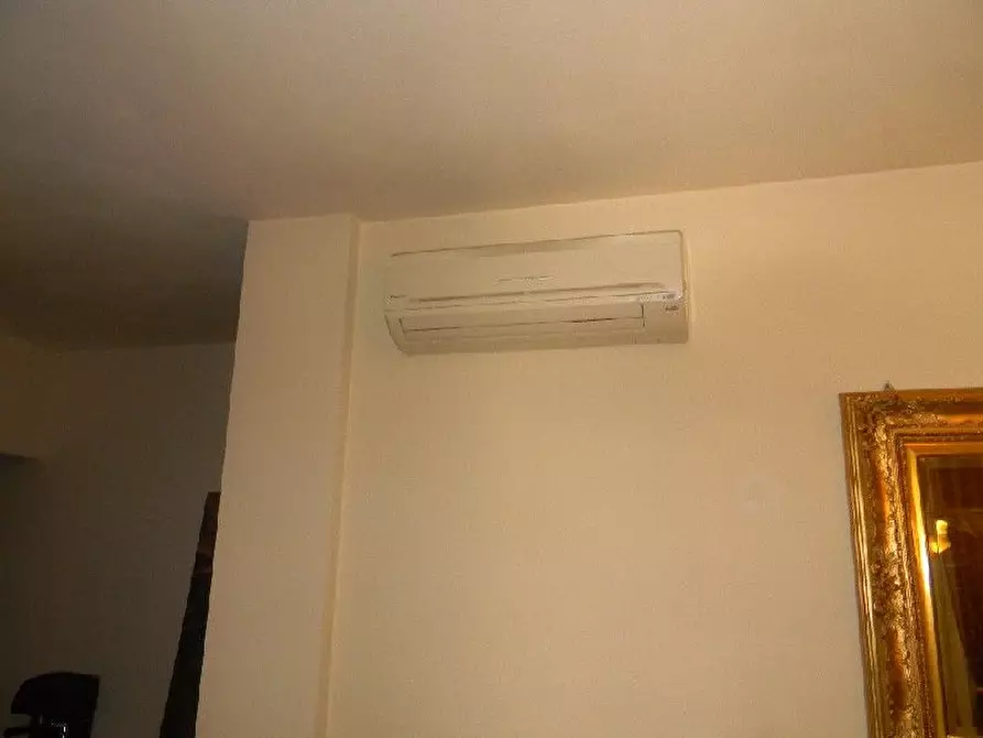 Immagine 28 di Casa semindipendente in vendita  a Camaiore