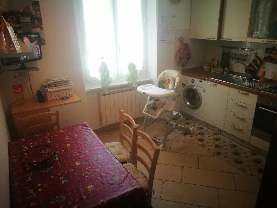 Immagine 2 di Appartamento in vendita  a La Spezia