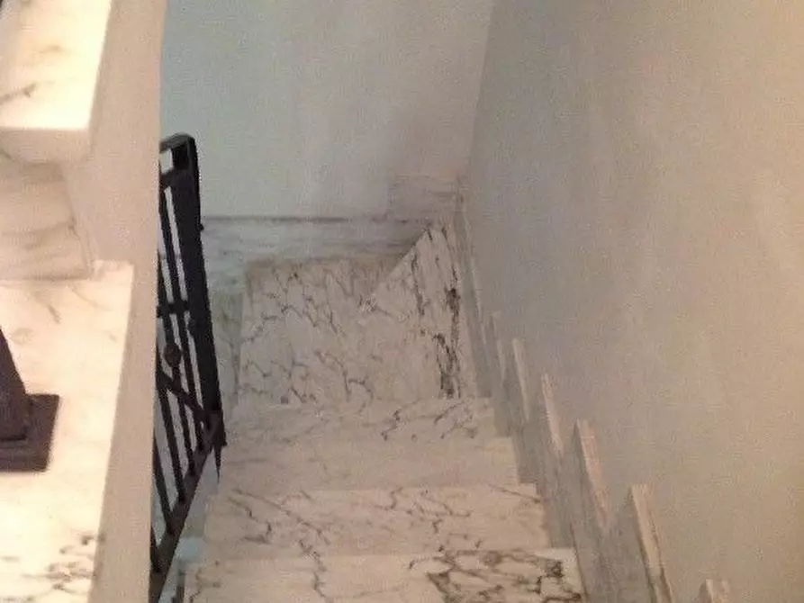 Immagine 18 di Villetta a schiera in vendita  a Carrara