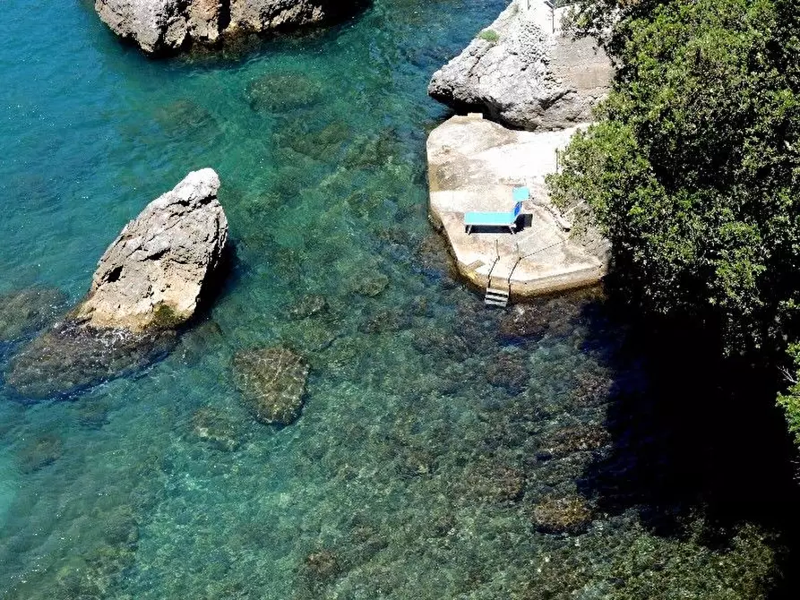 Immagine 24 di Villa in vendita  a Lerici