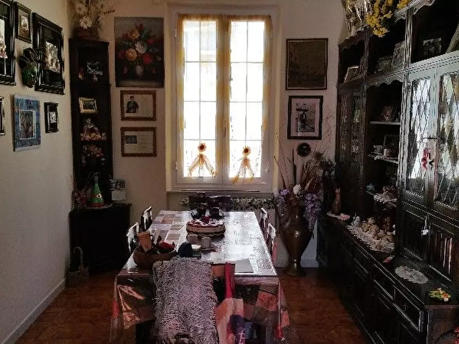 Immagine 4 di Casa indipendente in vendita  a La Spezia