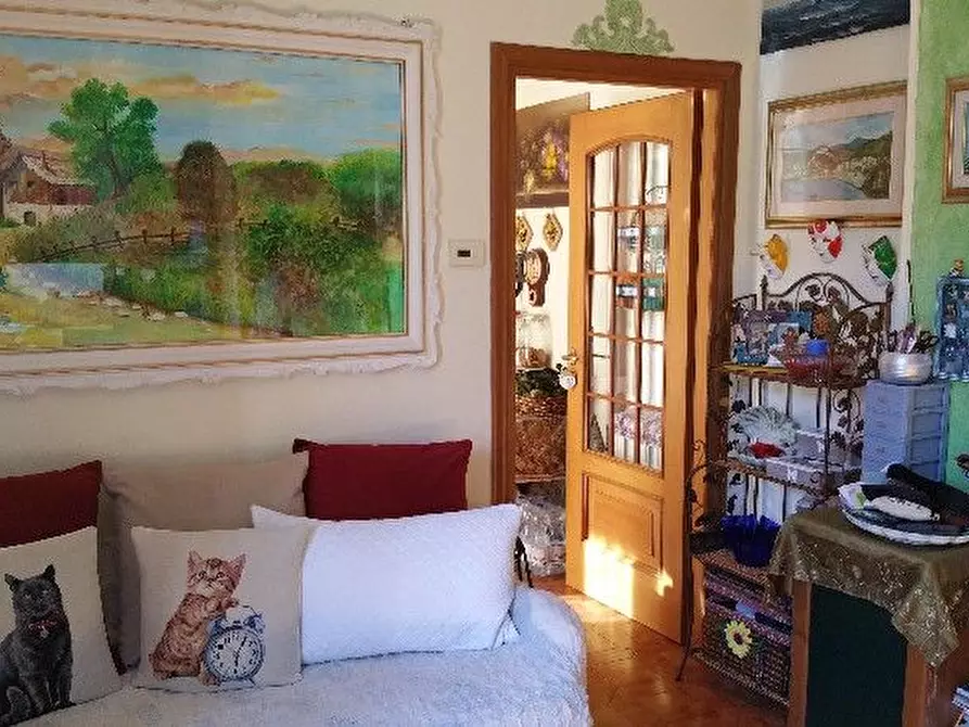 Immagine 17 di Casa indipendente in vendita  a La Spezia