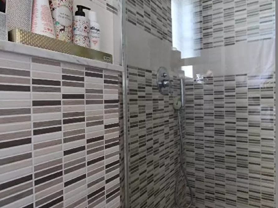 Immagine 10 di Casa indipendente in vendita  a Santo Stefano Di Magra