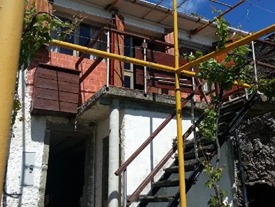 Immagine 10 di Casa semindipendente in vendita  a La Spezia