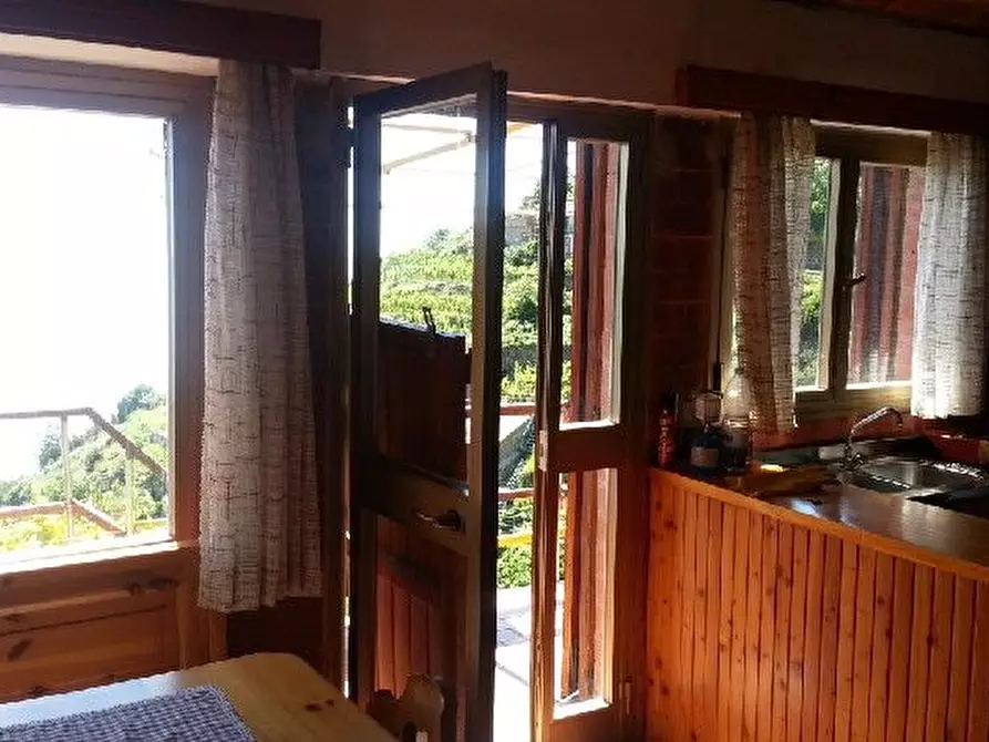 Immagine 9 di Casa semindipendente in vendita  a La Spezia