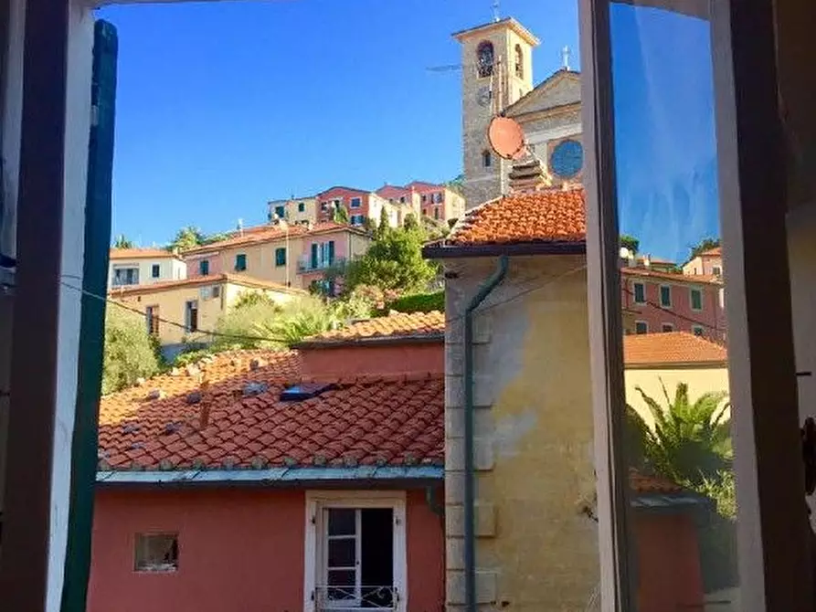 Immagine 7 di Appartamento in vendita  a Lerici
