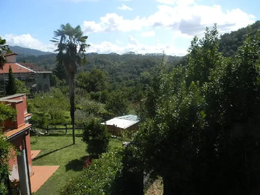 Immagine 7 di Appartamento in vendita  a Riccò Del Golfo Di Spezia