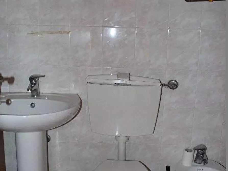 Immagine 2 di Casa semindipendente in vendita  a La Spezia