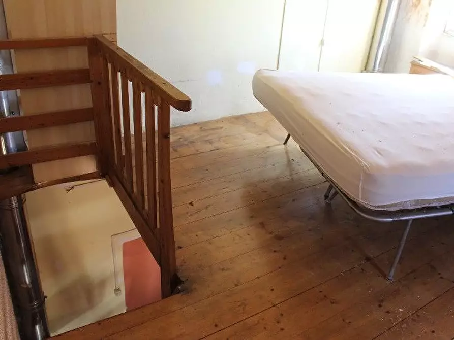 Immagine 16 di Casa semindipendente in vendita  a La Spezia