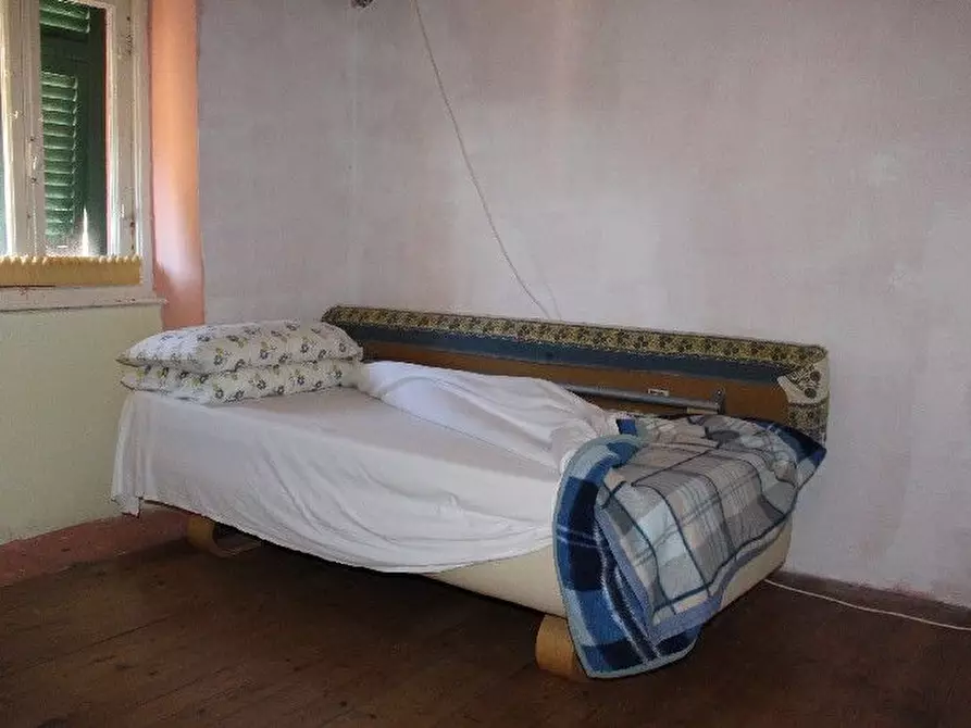 Immagine 13 di Casa semindipendente in vendita  a La Spezia