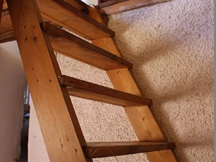 Immagine 3 di Casa semindipendente in vendita  a La Spezia