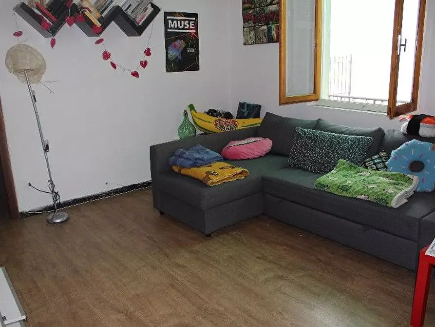 Immagine 17 di Appartamento in vendita  a La Spezia