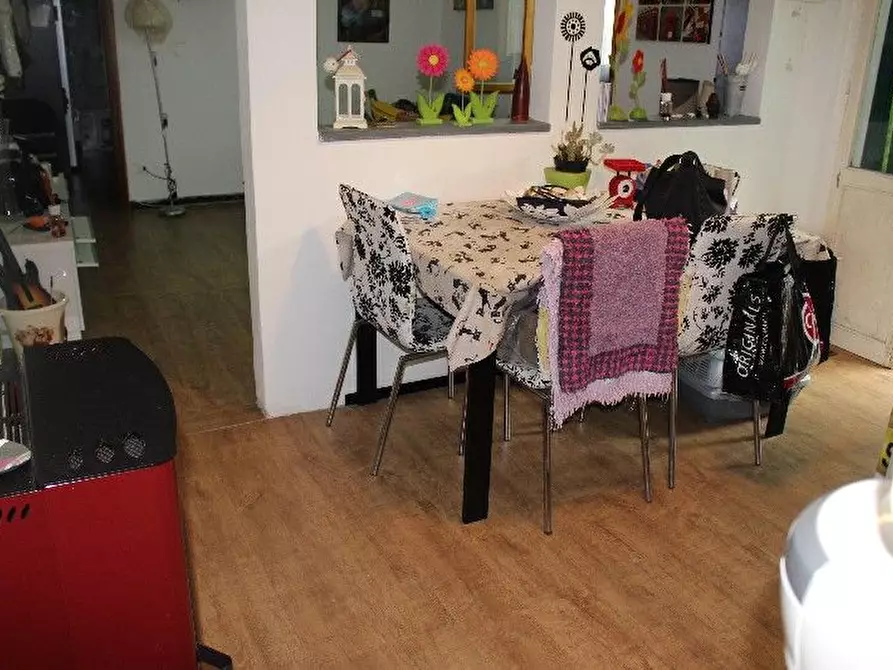 Immagine 12 di Appartamento in vendita  a La Spezia