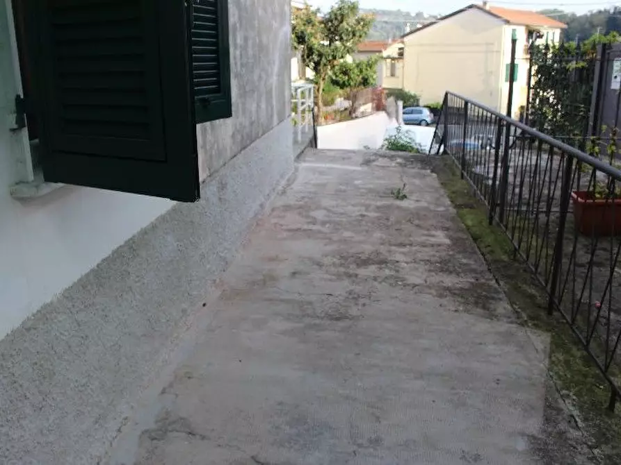 Immagine 10 di Appartamento in vendita  a La Spezia